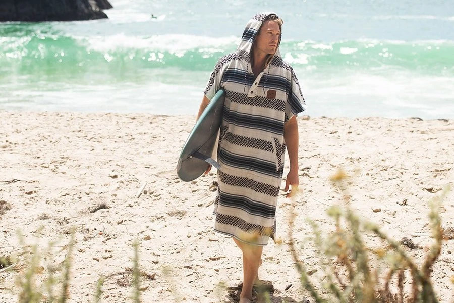 surf the wave beach dress reviews Surf Gypsy Beach Vibe Printed Satin Maxi Dress Beach / Medium main image 0